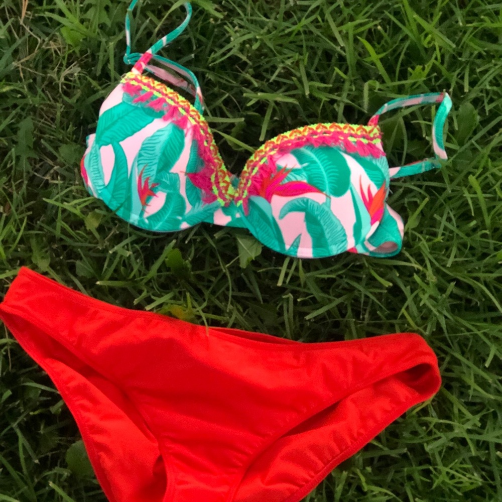 Swimwear Set!